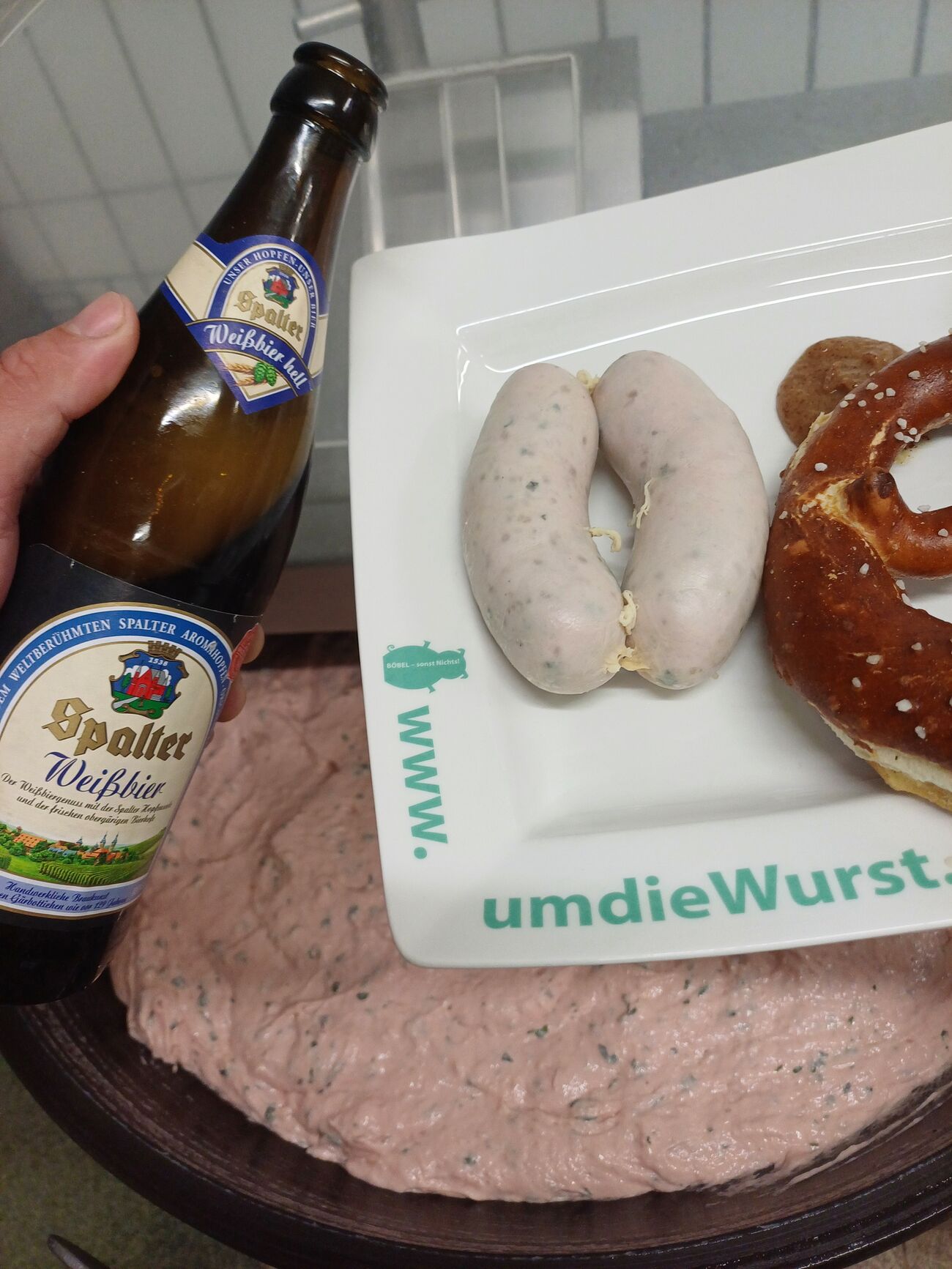 Weisswurstfrühstück an Silvester - umdieWurst.de